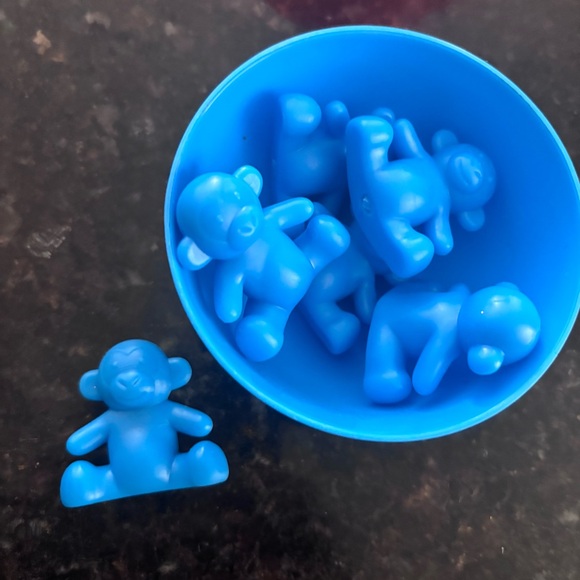 Colorful Animal Sorting Cups - Picture 8 of 9